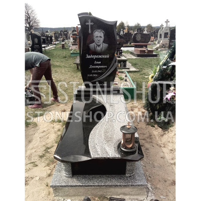Одинарний пам'ятник з плитою «хвиля» з двох гранітів — модель 12