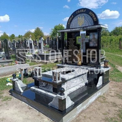 Меморіал Героям «Вічна слава» з аркою і хрестом — модель 916
