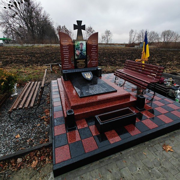 Пам'ятник граніт № В-30